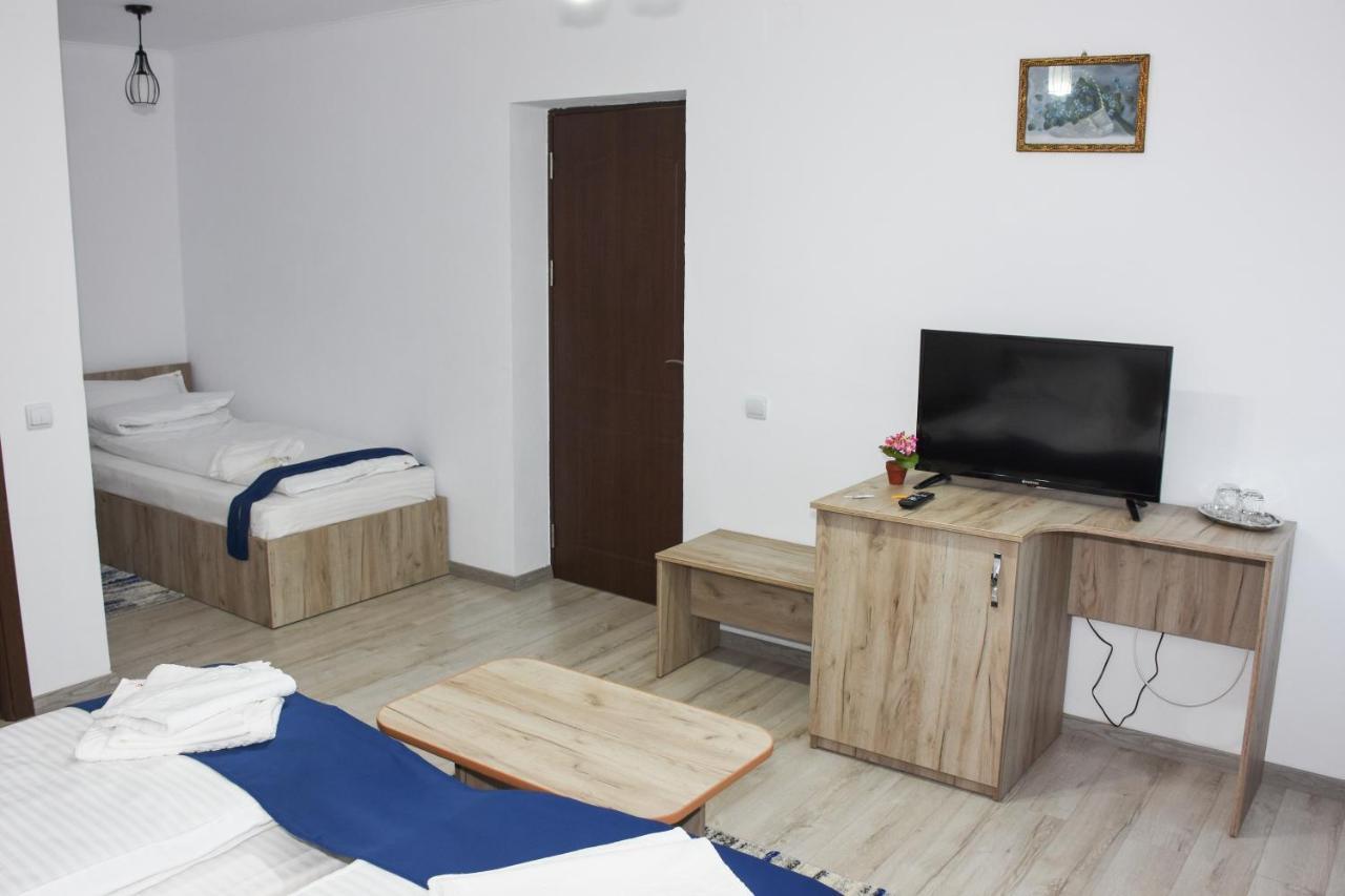 Tomis House 호텔 쿠티에데아게스 외부 사진